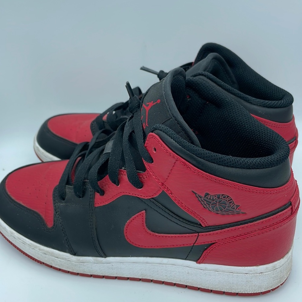 Nike Air Jordan 1 Retro Bred